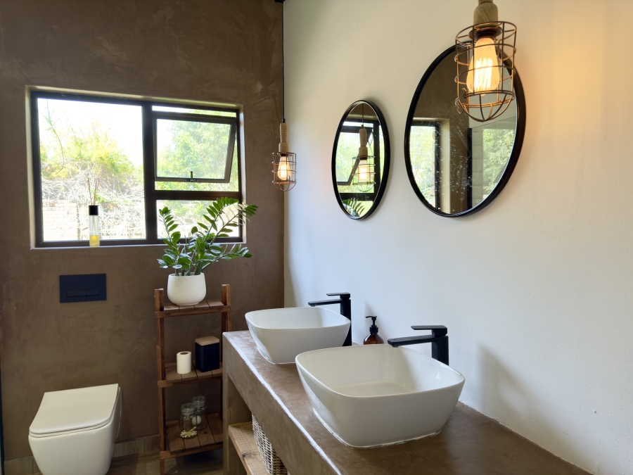 4 Bedroom Property for Sale in Die Wilgers Gauteng
