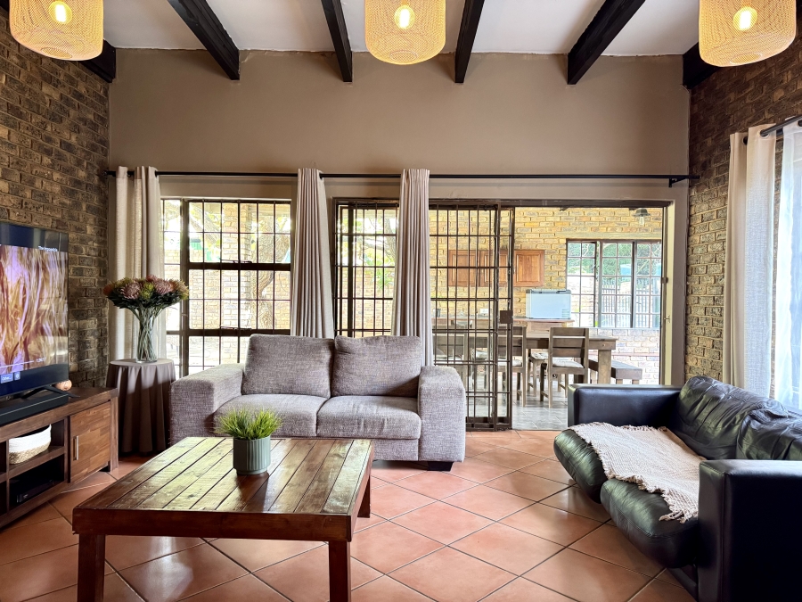 4 Bedroom Property for Sale in Die Wilgers Gauteng