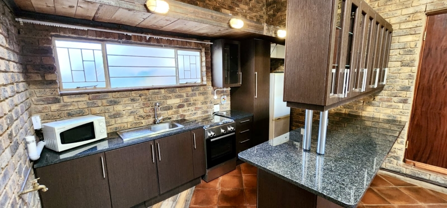 4 Bedroom Property for Sale in Die Wilgers Gauteng