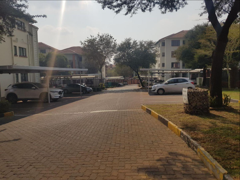 To Let 2 Bedroom Property for Rent in Greenstone Hill Gauteng