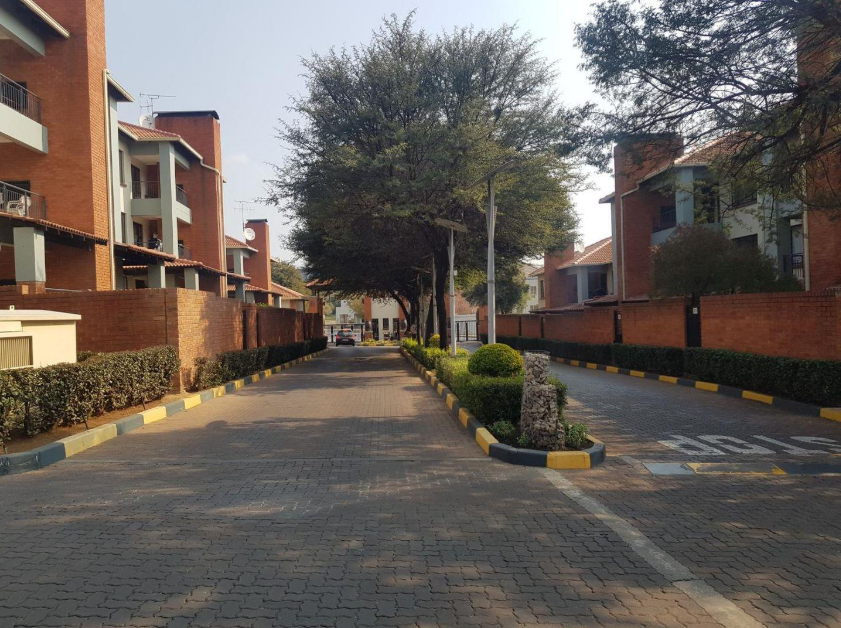 To Let 2 Bedroom Property for Rent in Greenstone Hill Gauteng