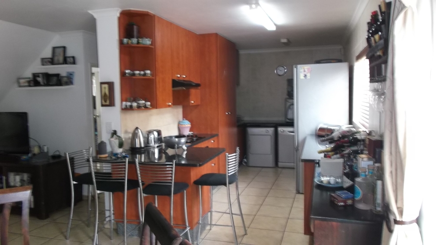 4 Bedroom Property for Sale in Willowbrook Gauteng