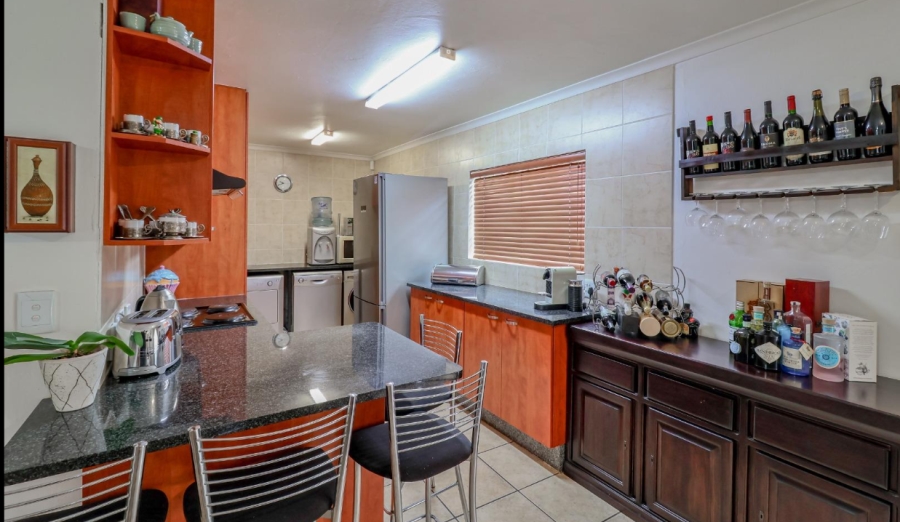 4 Bedroom Property for Sale in Willowbrook Gauteng