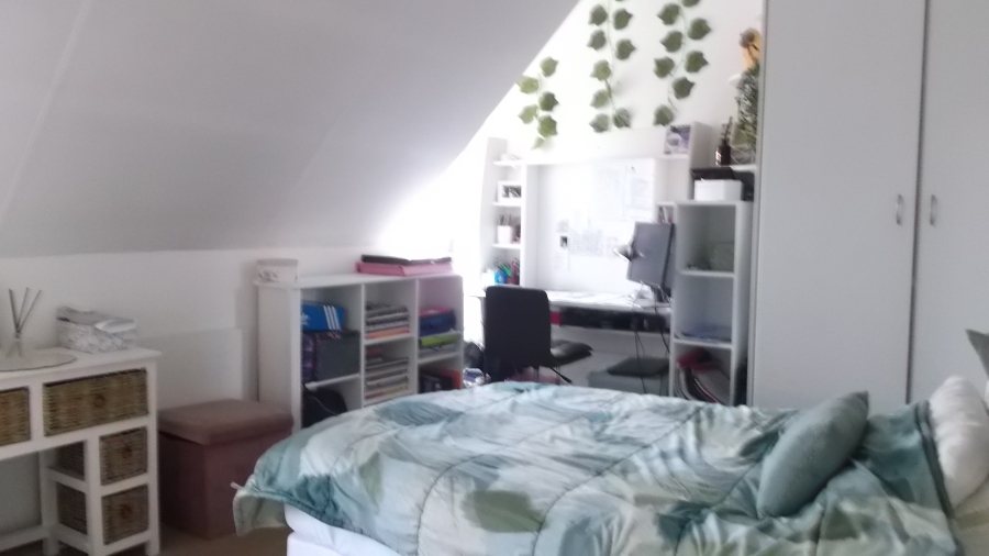 4 Bedroom Property for Sale in Willowbrook Gauteng