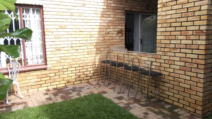 4 Bedroom Property for Sale in Willowbrook Gauteng