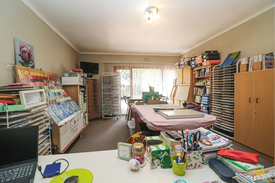 4 Bedroom Property for Sale in Selcourt Gauteng