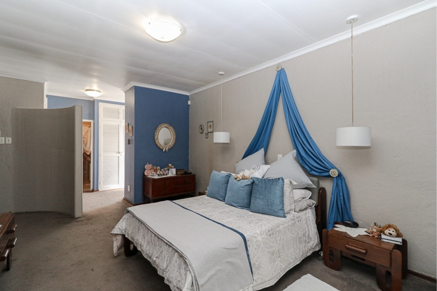 4 Bedroom Property for Sale in Selcourt Gauteng