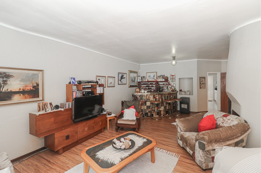 4 Bedroom Property for Sale in Selcourt Gauteng