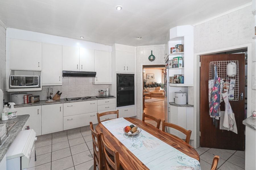 4 Bedroom Property for Sale in Selcourt Gauteng
