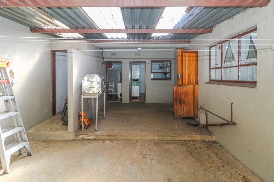 4 Bedroom Property for Sale in Selcourt Gauteng