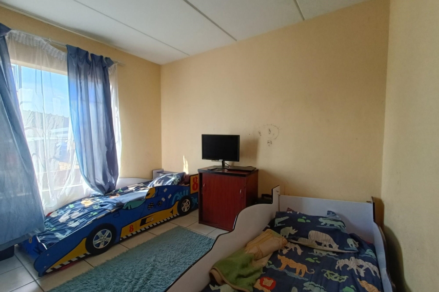 To Let 3 Bedroom Property for Rent in Erand Gardens Gauteng