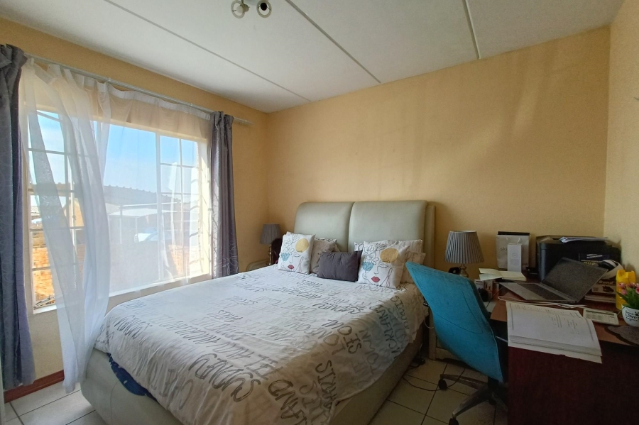 To Let 3 Bedroom Property for Rent in Erand Gardens Gauteng