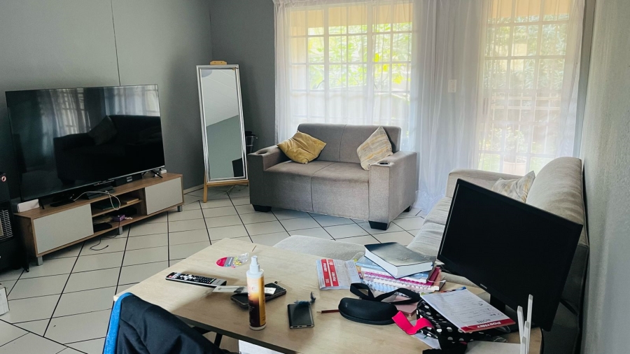 To Let 2 Bedroom Property for Rent in Paulshof Gauteng