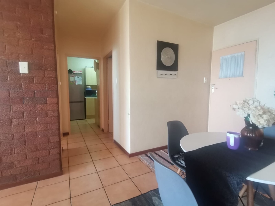 2 Bedroom Property for Sale in Gezina Gauteng