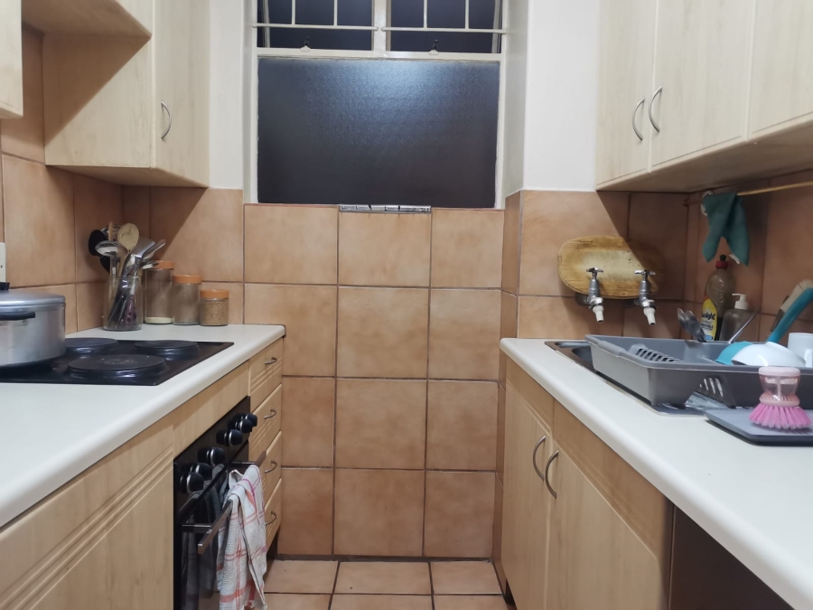 2 Bedroom Property for Sale in Gezina Gauteng