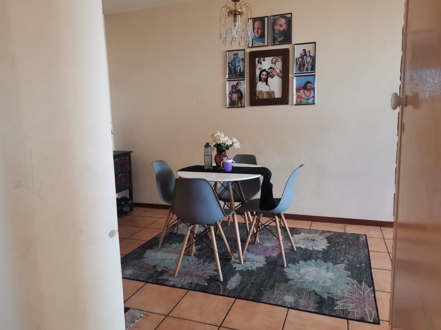 2 Bedroom Property for Sale in Gezina Gauteng