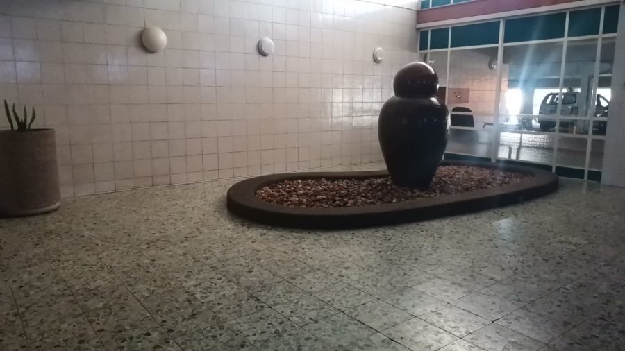 2 Bedroom Property for Sale in Gezina Gauteng