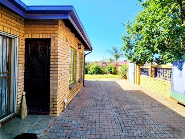 3 Bedroom Property for Sale in Danville Gauteng