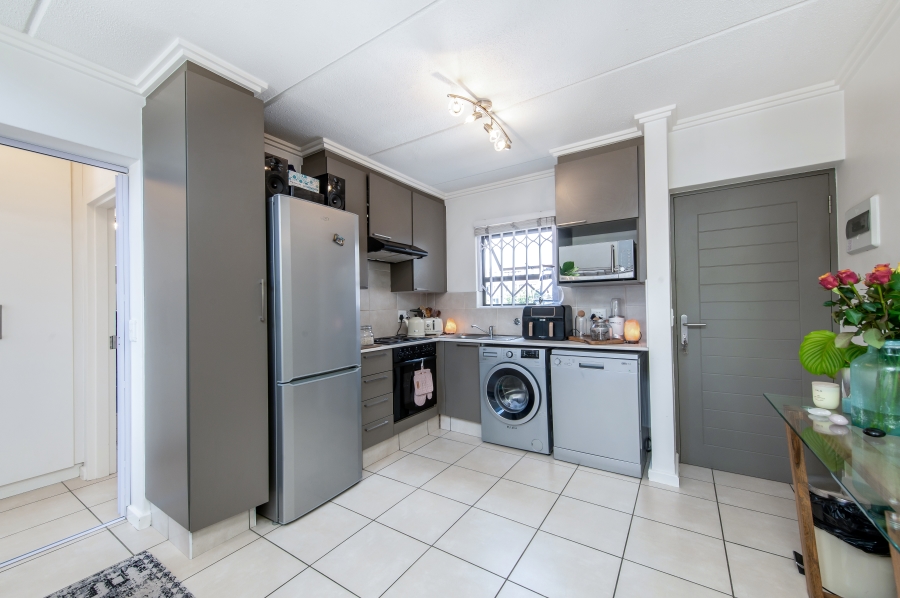 1 Bedroom Property for Sale in Lonehill Gauteng