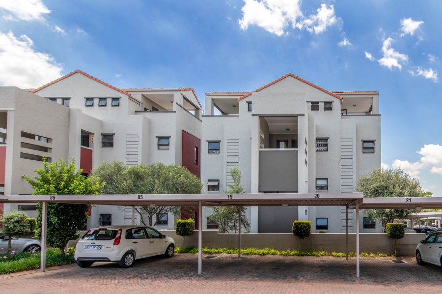 1 Bedroom Property for Sale in Lonehill Gauteng