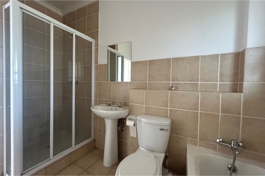 1 Bedroom Property for Sale in Karenpark Gauteng