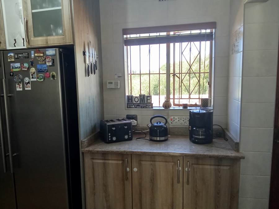 4 Bedroom Property for Sale in Weltevreden Park Gauteng