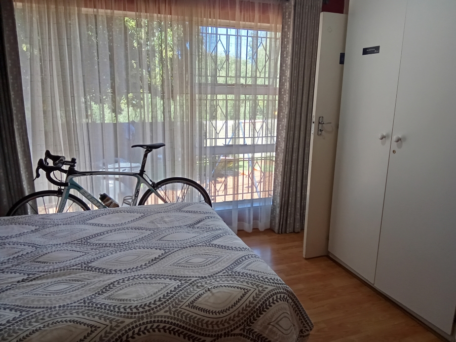 4 Bedroom Property for Sale in Weltevreden Park Gauteng