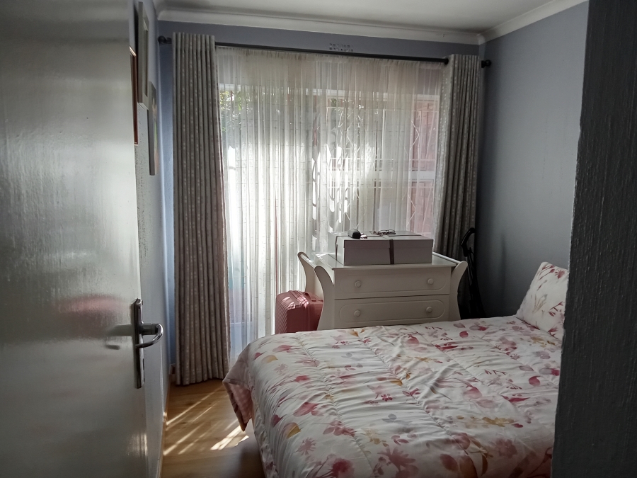 4 Bedroom Property for Sale in Weltevreden Park Gauteng