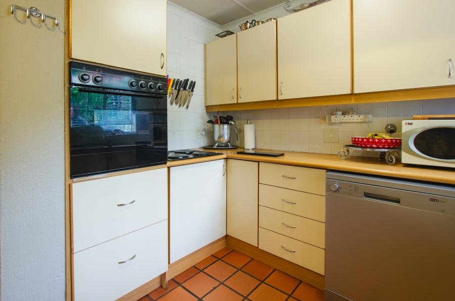 3 Bedroom Property for Sale in Faerie Glen Gauteng