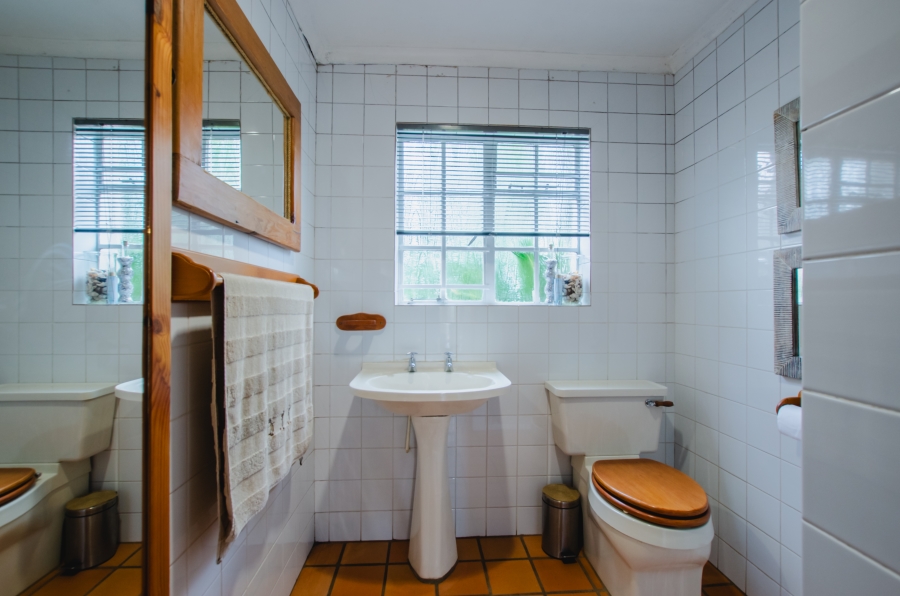 3 Bedroom Property for Sale in Faerie Glen Gauteng