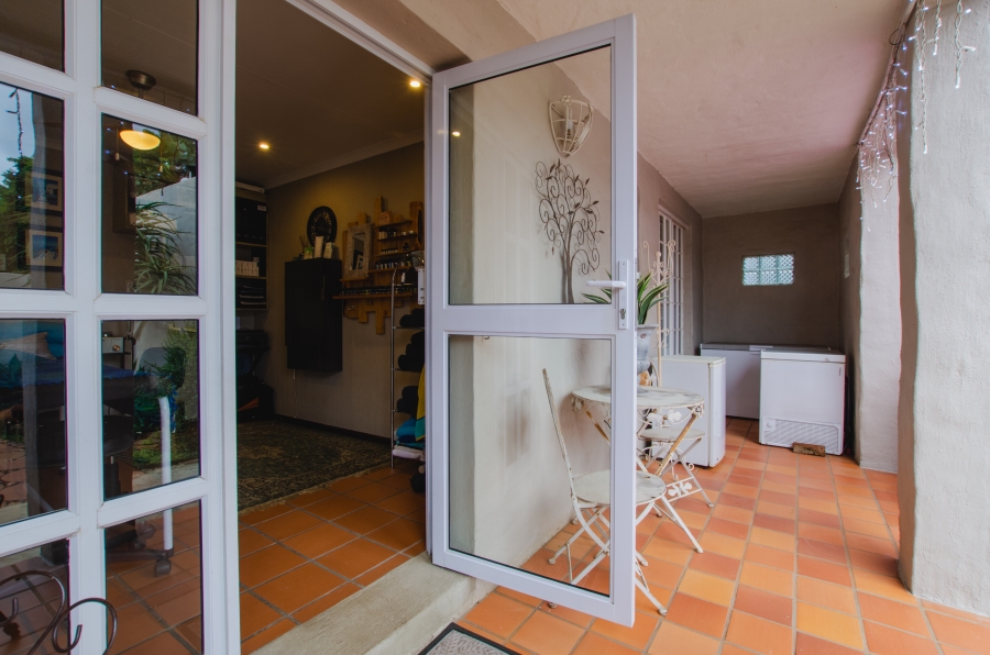 3 Bedroom Property for Sale in Faerie Glen Gauteng
