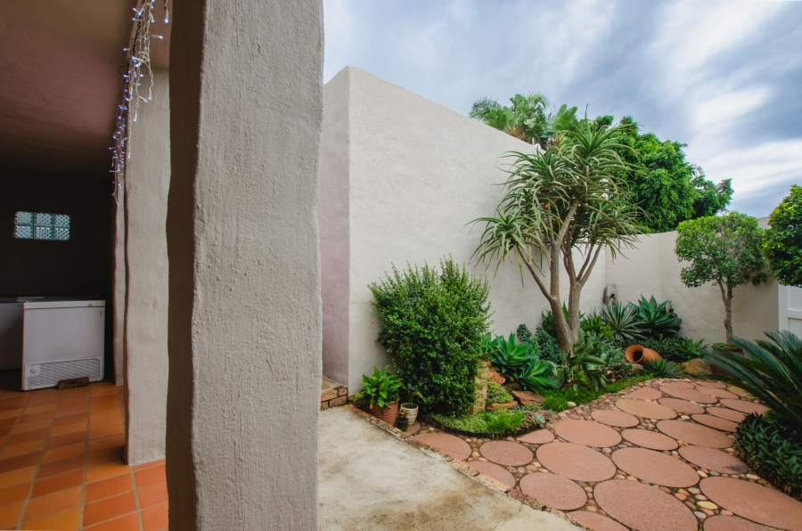 3 Bedroom Property for Sale in Faerie Glen Gauteng