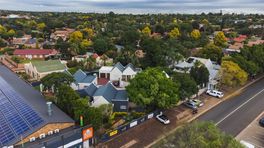3 Bedroom Property for Sale in Faerie Glen Gauteng