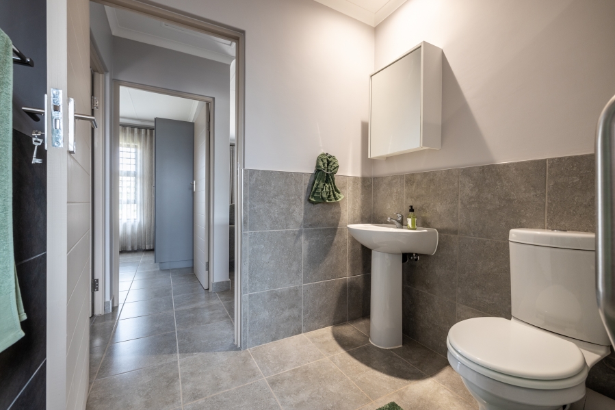 To Let 1 Bedroom Property for Rent in Montana Tuine Gauteng