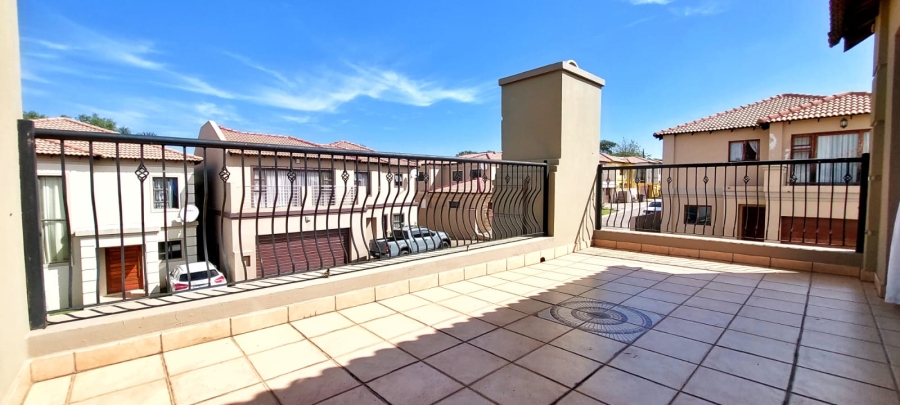3 Bedroom Property for Sale in Halfway Gardens Gauteng