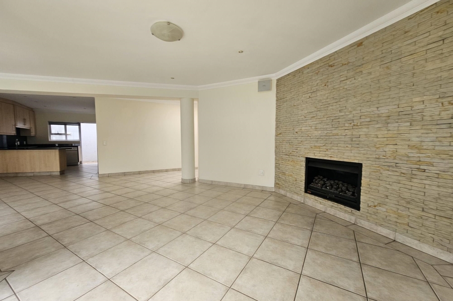 To Let 3 Bedroom Property for Rent in Morningside Gauteng