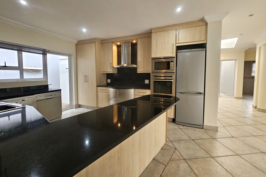 To Let 3 Bedroom Property for Rent in Morningside Gauteng