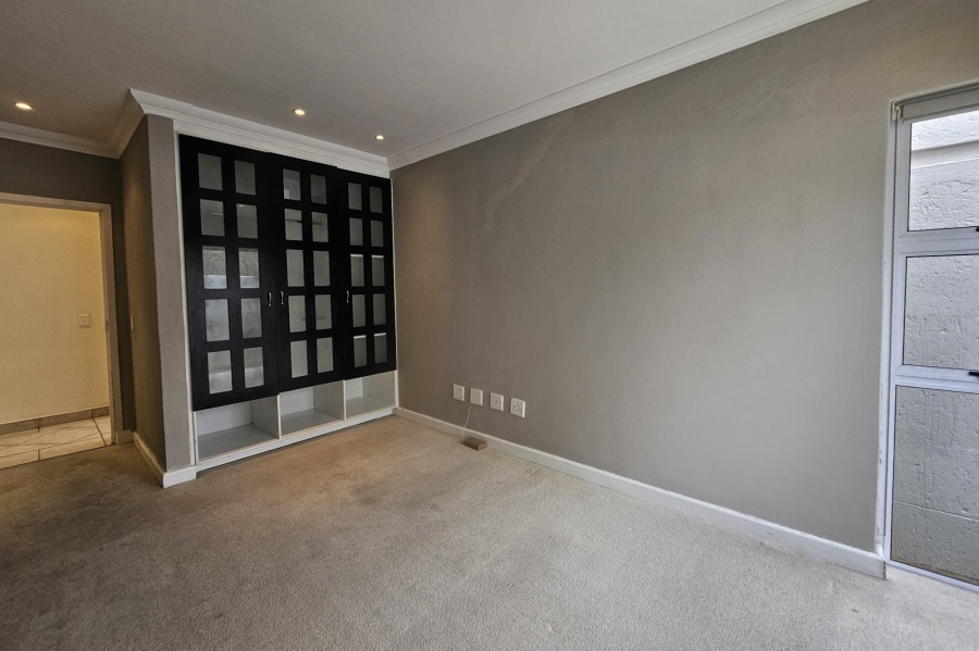 To Let 3 Bedroom Property for Rent in Morningside Gauteng
