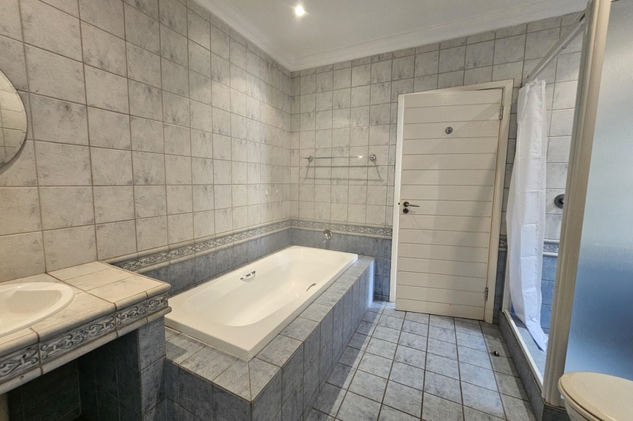 To Let 3 Bedroom Property for Rent in Morningside Gauteng
