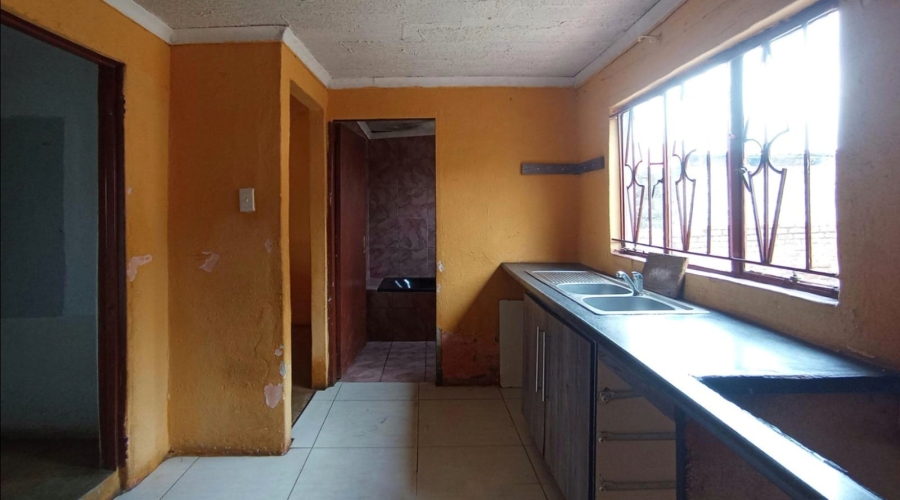 3 Bedroom Property for Sale in Lotus Gardens Gauteng