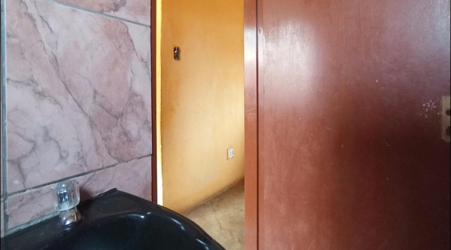 3 Bedroom Property for Sale in Lotus Gardens Gauteng