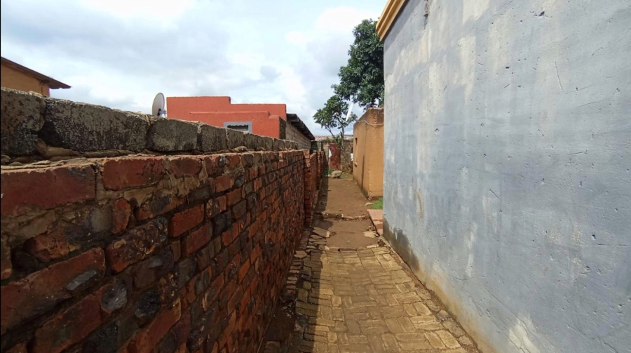 3 Bedroom Property for Sale in Lotus Gardens Gauteng