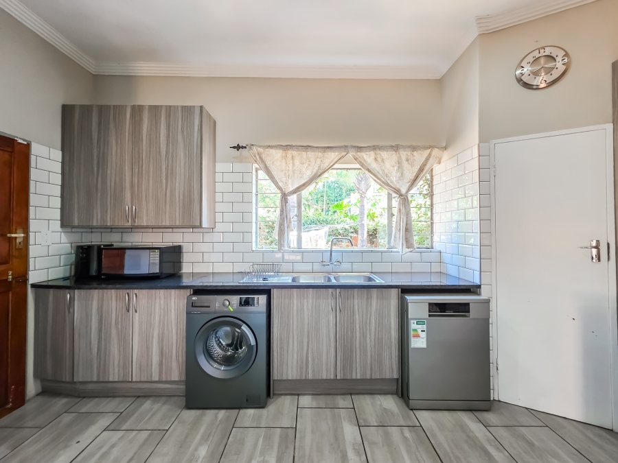 3 Bedroom Property for Sale in Garsfontein Gauteng