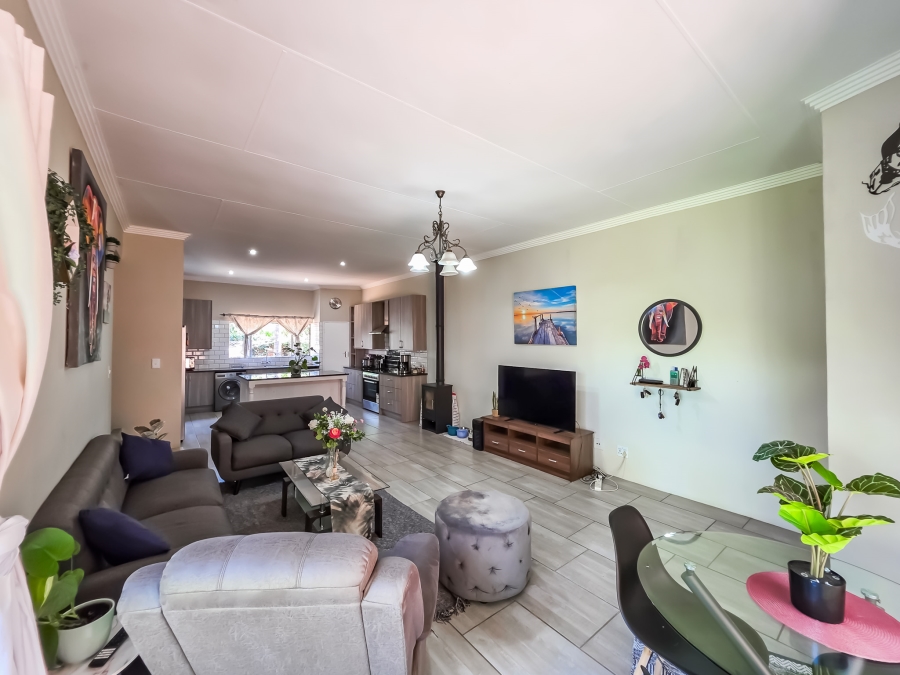 3 Bedroom Property for Sale in Garsfontein Gauteng