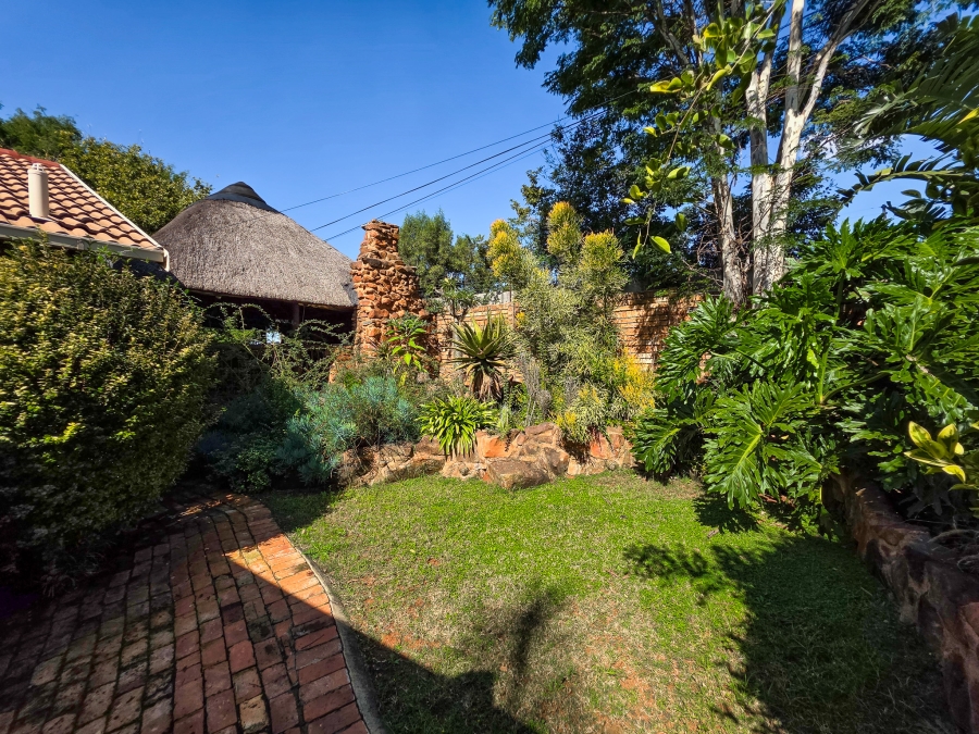 3 Bedroom Property for Sale in Garsfontein Gauteng