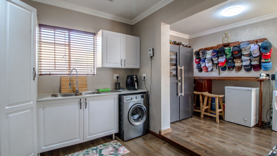 2 Bedroom Property for Sale in Brentwood Gauteng