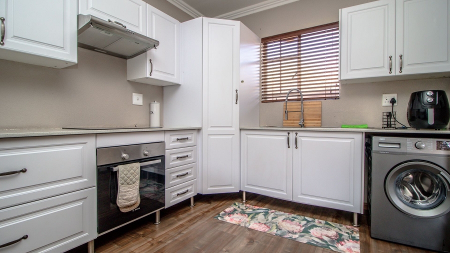 2 Bedroom Property for Sale in Brentwood Gauteng