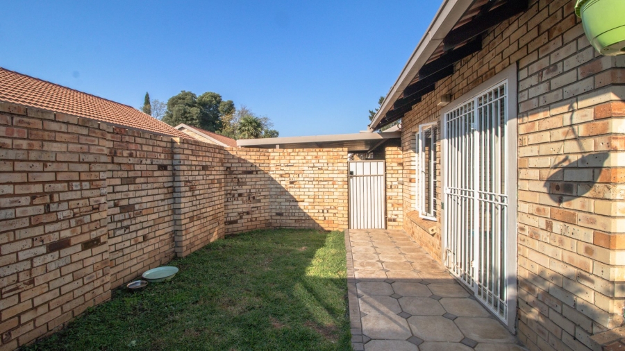 2 Bedroom Property for Sale in Brentwood Gauteng