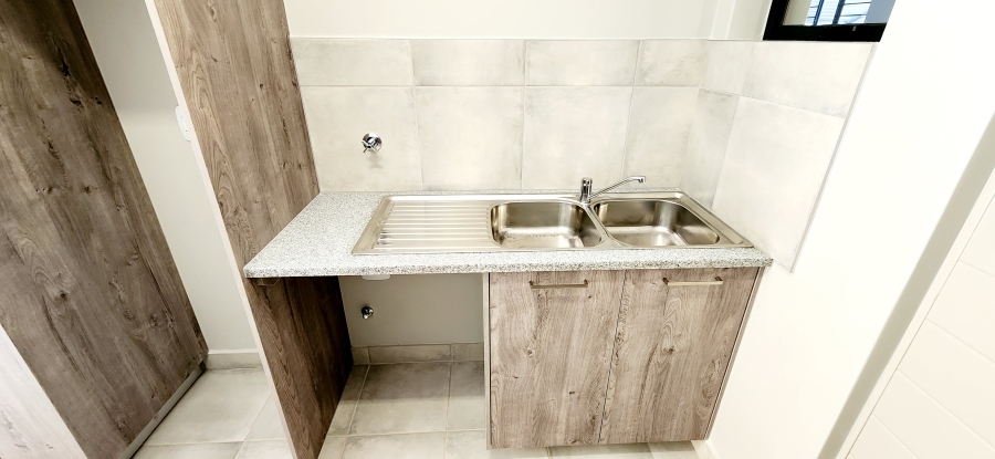 To Let 1 Bedroom Property for Rent in Montana Tuine Gauteng