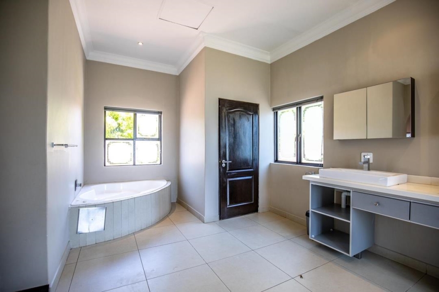 To Let 4 Bedroom Property for Rent in Boardwalk Manor Gauteng
